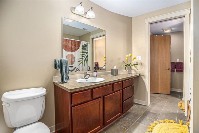 105 W Danaher Street 201, Ludington, MI 49431