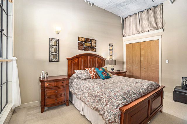 105 W Danaher Street 201, Ludington, MI 49431