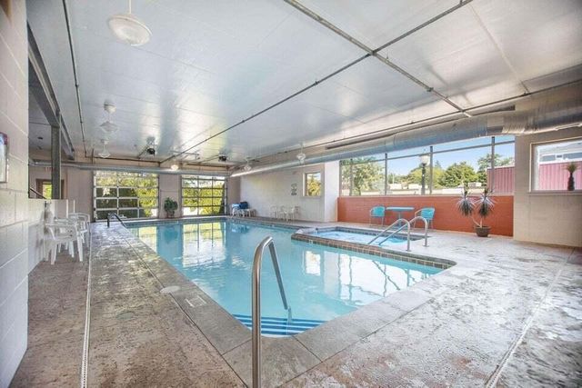 105 W Danaher Street 201, Ludington, MI 49431