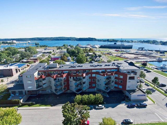 105 W Danaher Street 201, Ludington, MI 49431