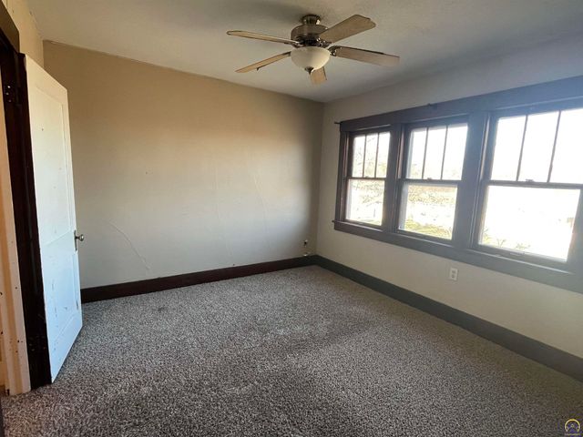 1237 Exchange ST, Emporia, KS 66801