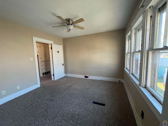 1237 Exchange ST, Emporia, KS 66801