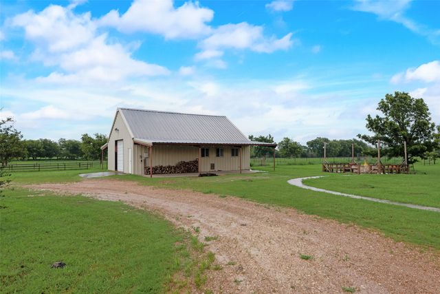 9757 Neal Road, Forney, TX 75126