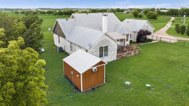 9757 Neal Road, Forney, TX 75126