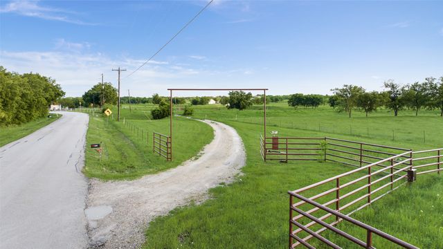 9757 Neal Road, Forney, TX 75126