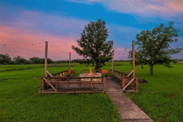 9757 Neal Road, Forney, TX 75126