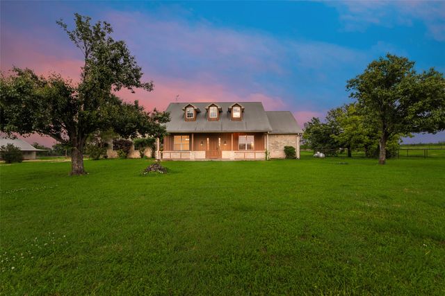 9757 Neal Road, Forney, TX 75126