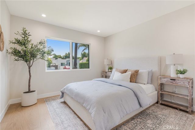 2837 S Palm Grove Avenue, Los Angeles, CA 90016