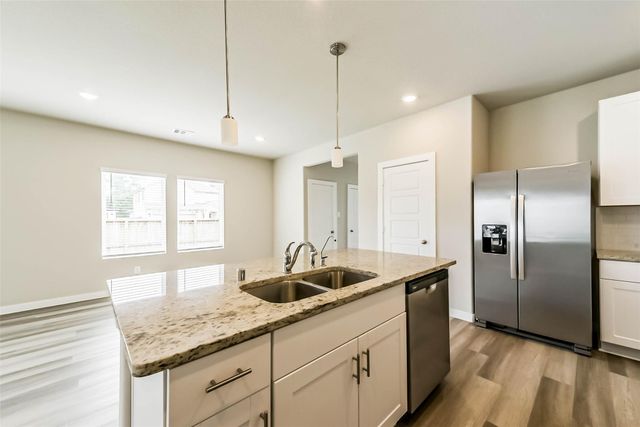 18602 Etta Pines Circle, Crosby, TX 77532