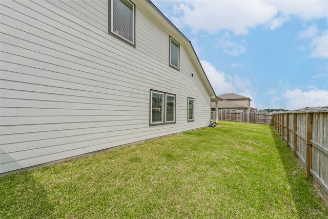 18602 Etta Pines Circle, Crosby, TX 77532