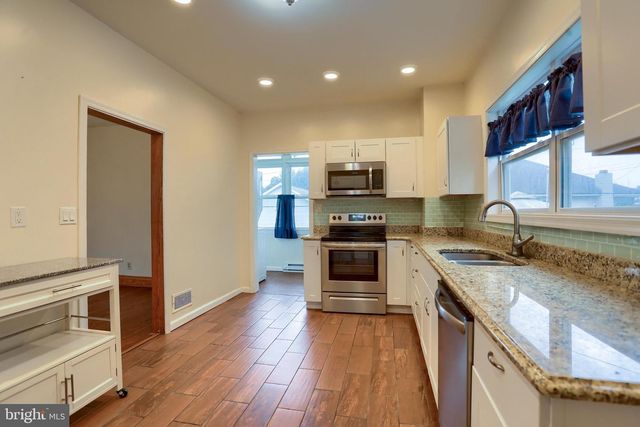 225 BROAD ST, Palmyra, PA 17078
