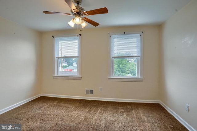 225 BROAD ST, Palmyra, PA 17078