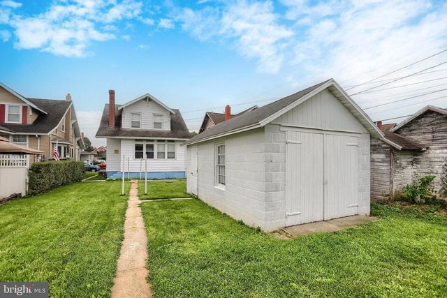 225 BROAD ST, Palmyra, PA 17078