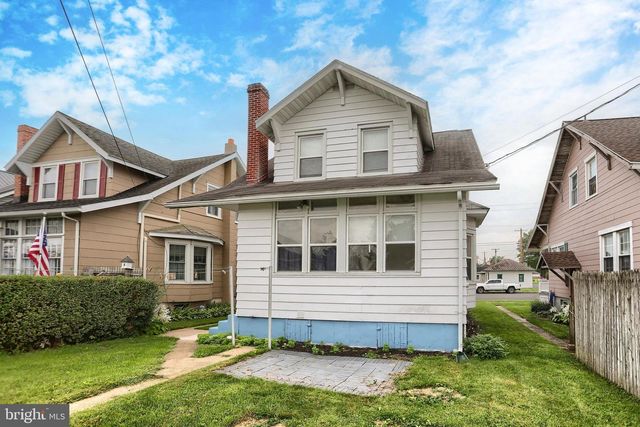 225 BROAD ST, Palmyra, PA 17078