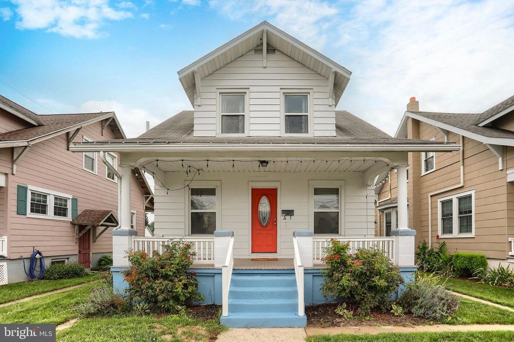 225 BROAD ST, Palmyra, PA 17078