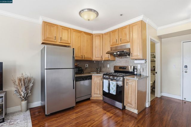 1515 14Th Ave 305, Oakland, CA 94606