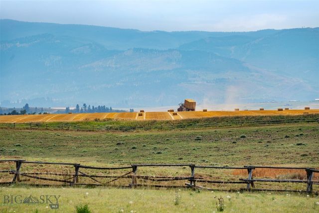 855 Deer Path, Bozeman, MT 59718