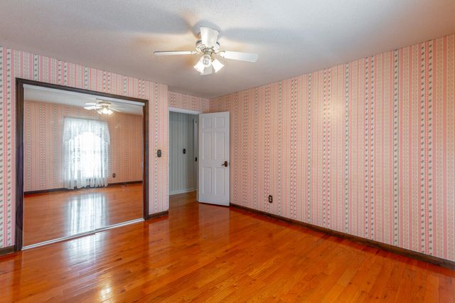 204 Dodd Road, Ringgold, GA 30736
