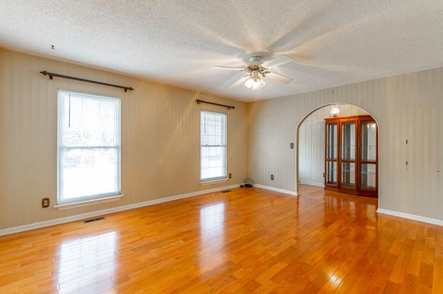 204 Dodd Road, Ringgold, GA 30736