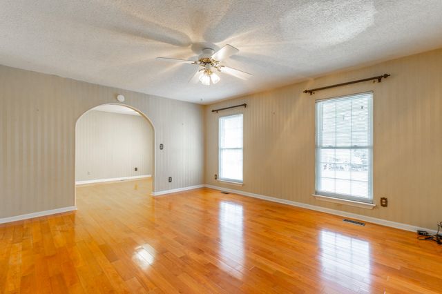 204 Dodd Road, Ringgold, GA 30736