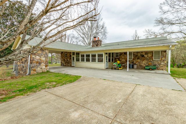 204 Dodd Road, Ringgold, GA 30736