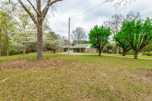 204 Dodd Road, Ringgold, GA 30736