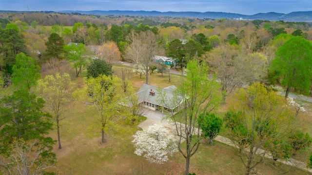 204 Dodd Road, Ringgold, GA 30736
