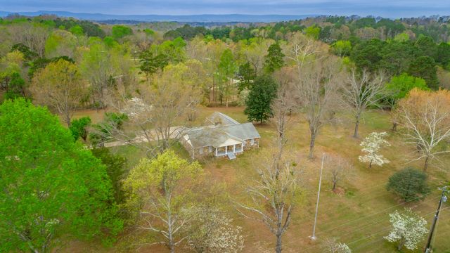204 Dodd Road, Ringgold, GA 30736