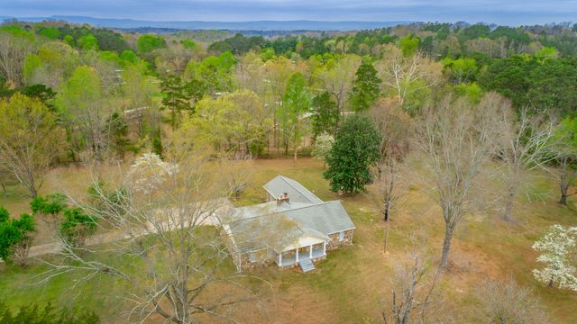 204 Dodd Road, Ringgold, GA 30736
