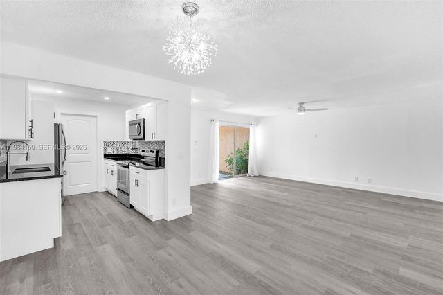 7344 SW 8th Ct 2, North Lauderdale, FL 33068