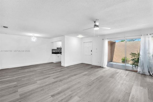 7344 SW 8th Ct 2, North Lauderdale, FL 33068