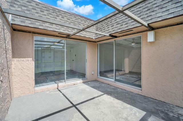 7344 SW 8th Ct 2, North Lauderdale, FL 33068