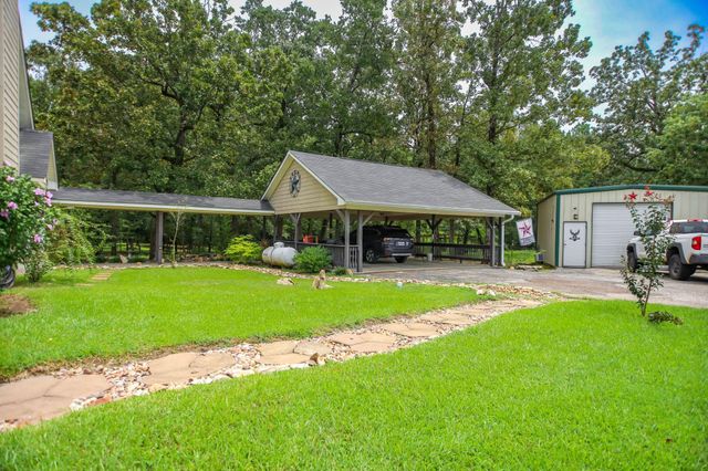 2551 Gilliland Creek Road, Huntington, TX 75949