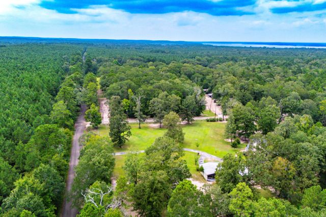 2551 Gilliland Creek Road, Huntington, TX 75949