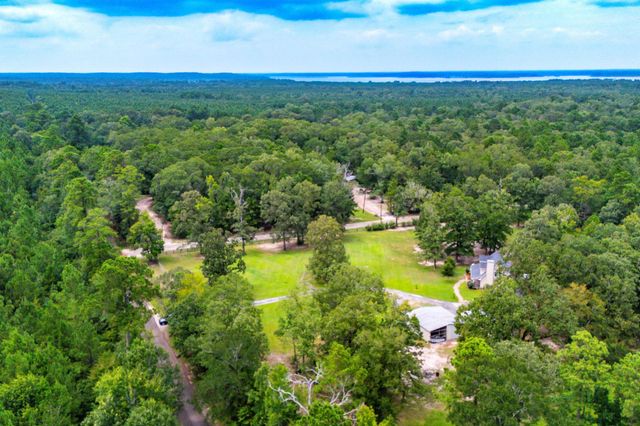 2551 Gilliland Creek Road, Huntington, TX 75949