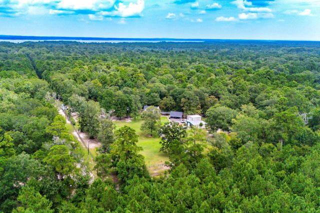 2551 Gilliland Creek Road, Huntington, TX 75949