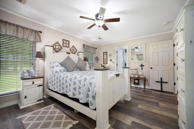 2551 Gilliland Creek Road, Huntington, TX 75949