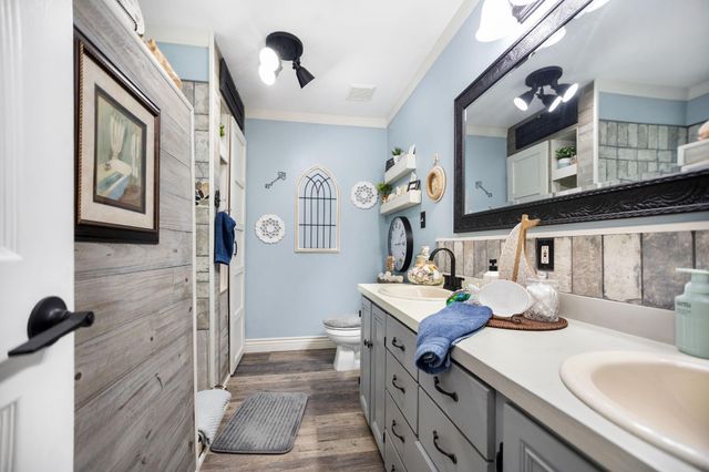 2551 Gilliland Creek Road, Huntington, TX 75949