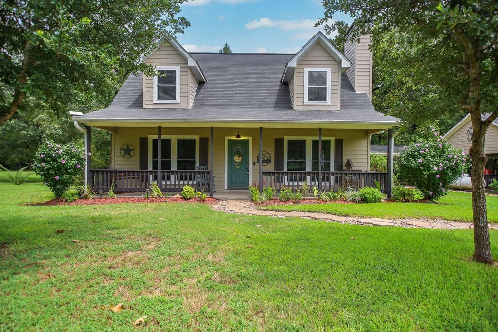 2551 Gilliland Creek Road, Huntington, TX 75949