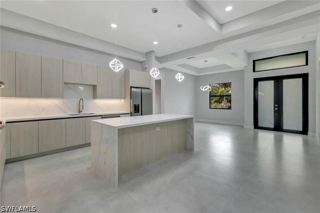 3366 72nd AVE NE, Naples, FL 34120