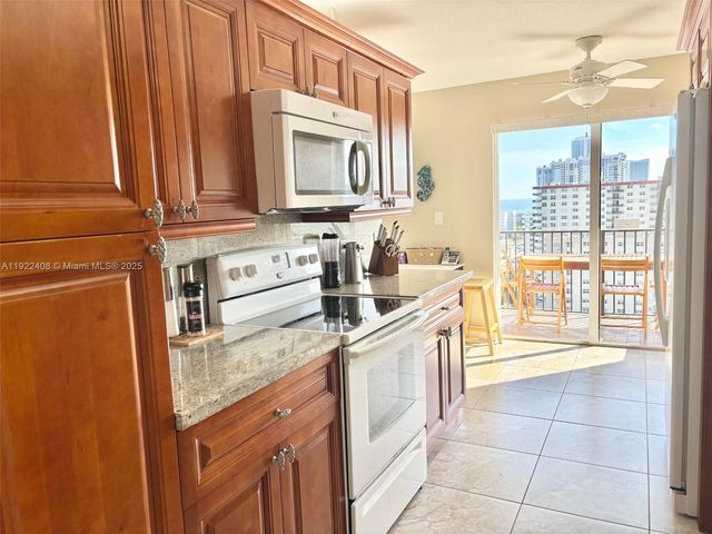 1201 S Ocean Dr 1610S, Hollywood, FL 33019