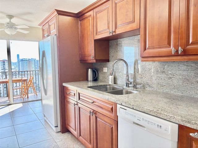 1201 S Ocean Dr 1610S, Hollywood, FL 33019