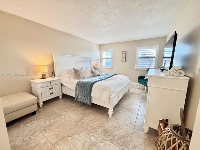 1201 S Ocean Dr 1610S, Hollywood, FL 33019