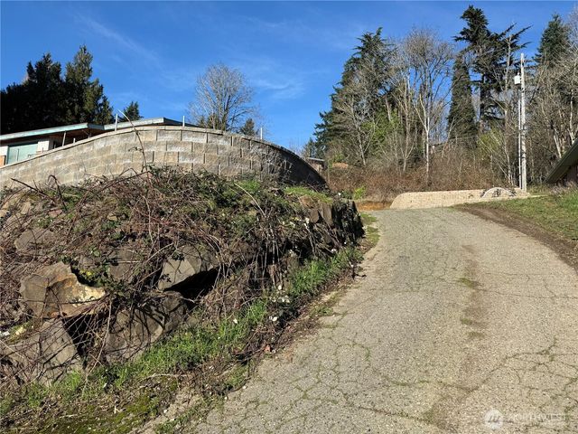 6800 S 133rd Street, Seattle, WA 98178