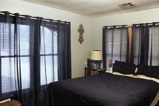 2623 N Moulton Drive, Oklahoma City, OK 73127