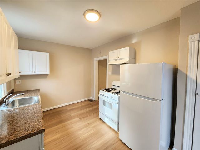 326 Cherry St, Homestead, PA 15120