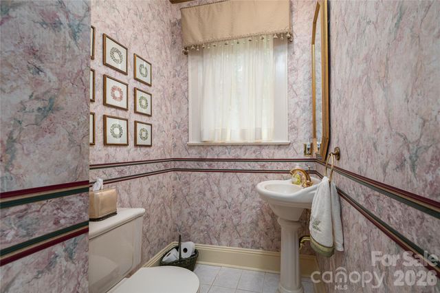 805 S Aspen Street, Lincolnton, NC 28092