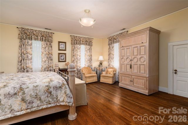 805 S Aspen Street, Lincolnton, NC 28092