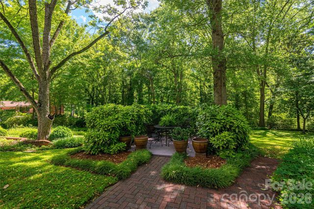 805 S Aspen Street, Lincolnton, NC 28092