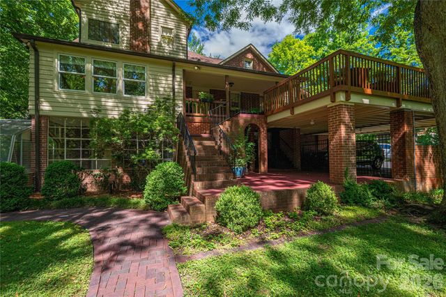 805 S Aspen Street, Lincolnton, NC 28092